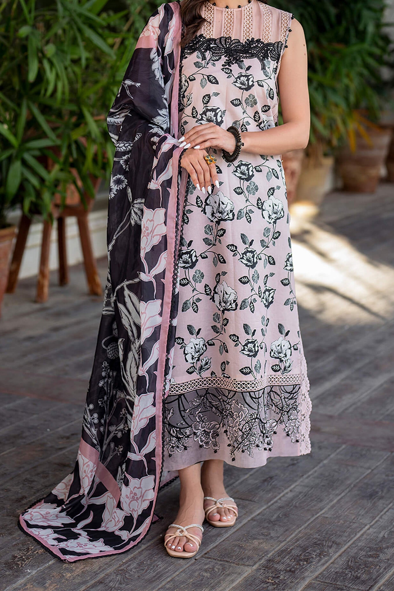MERAKI BY ASIFA NABBELLAWN COLLECTION 2025| EID COLLECTION| TOP  PAKISTANI DRESS BY SHAEBIZ